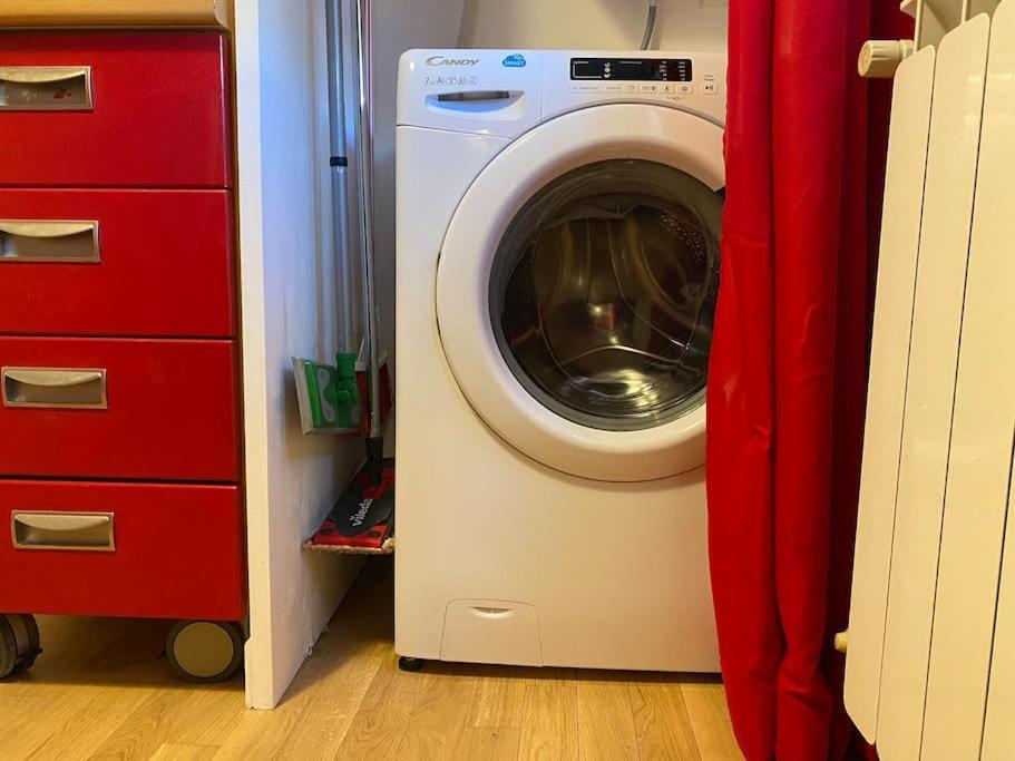 פירנצה San Lorenzo Apartment In Red מראה חיצוני תמונה