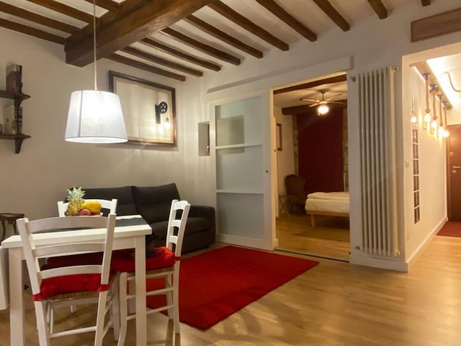 פירנצה San Lorenzo Apartment In Red מראה חיצוני תמונה